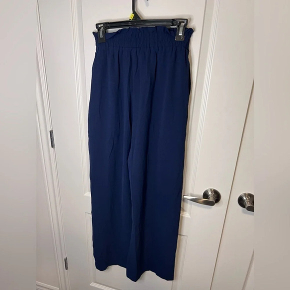 NWT | Navy Wide Leg Paper Bag Pants | Size  S [31] - Picture 4 of 7